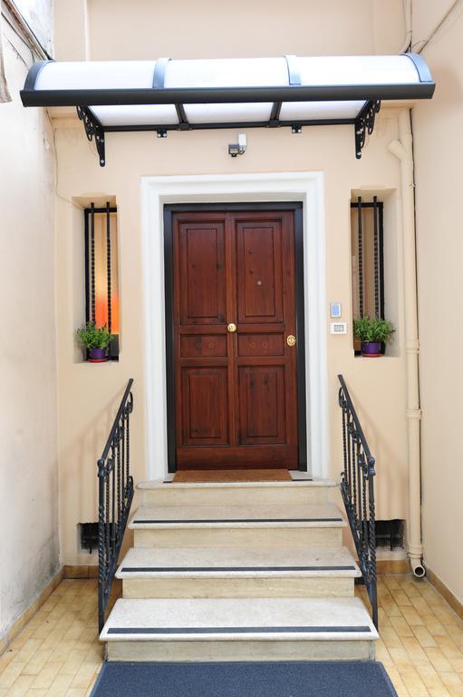 Fotofever Apt, Two Bedrooms With Air Conditioned In Elegant Shopping Area, Close To Vatican City Rom Exteriör bild